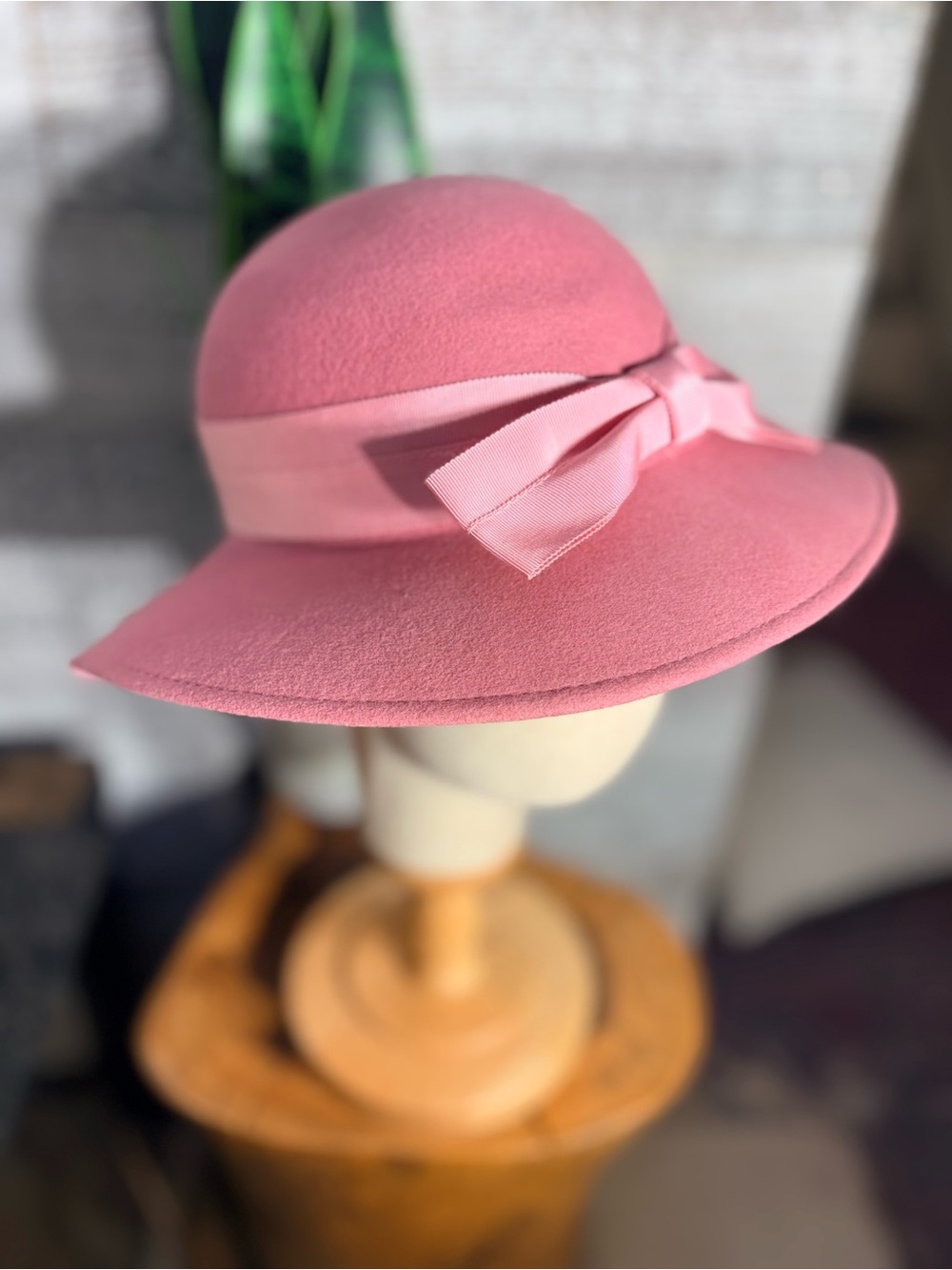 Geo. W. Bollman & Co | Vintage Doeskin 100% Wool Felt Cloche Hat - O/S, Pink